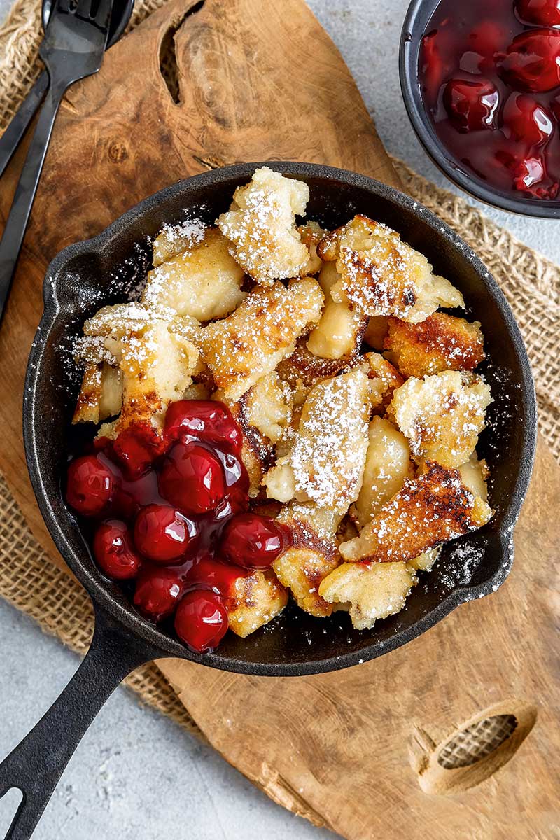 Allgaeuer Bergwald Gasthof Hirsch 1630 Choch Essen Kaiserschmarrn